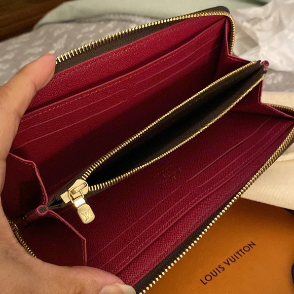Louis Vuitton Monogram Clemence Zipper Wallet.  NWOT. NEVER USED - Picture 10 of 14